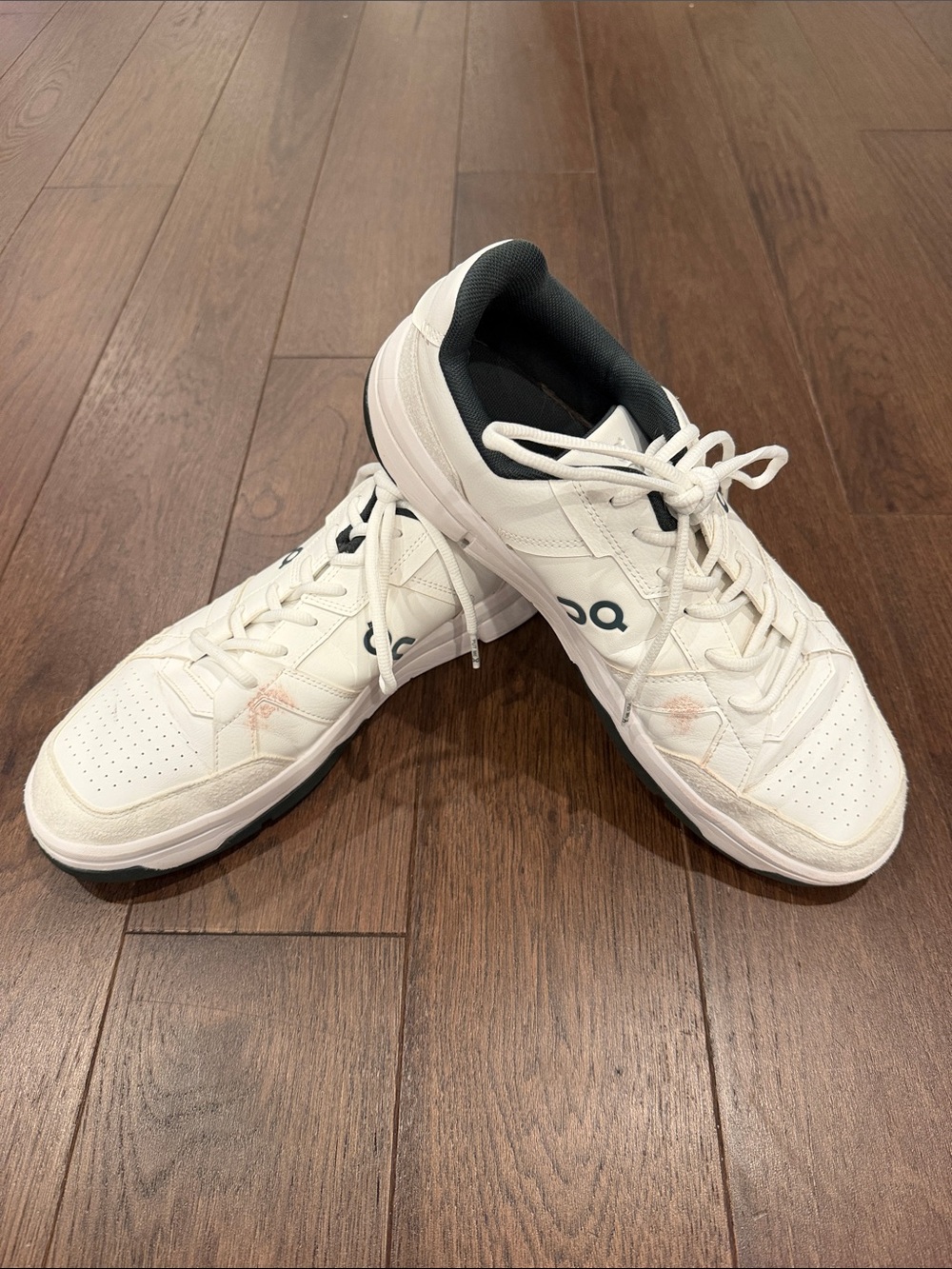 On Running Men's The Rodger Clubhouse White/Green Sneaker Size 12 - C27-186